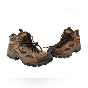 Columbia Coretek Hiking Boots, Size: 10 [C22]